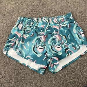 Athleta Printed Hustle 3” short